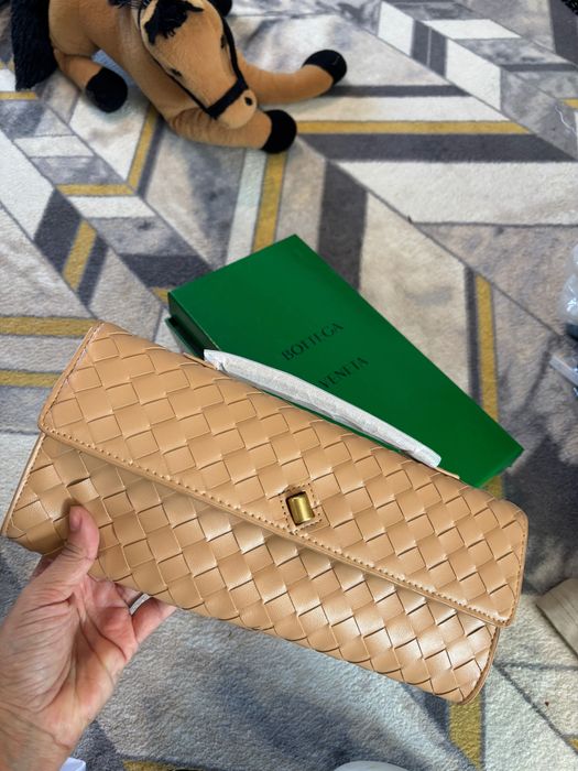 Geanta bottega veneta