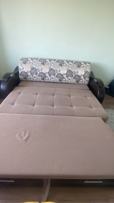 Продам диван в отличном состоянии