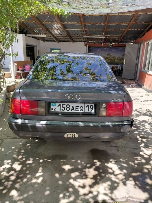 Продам Ауди 100. С 4.