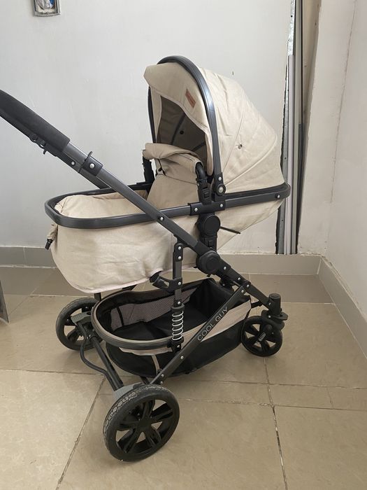 Продам коляску срочно