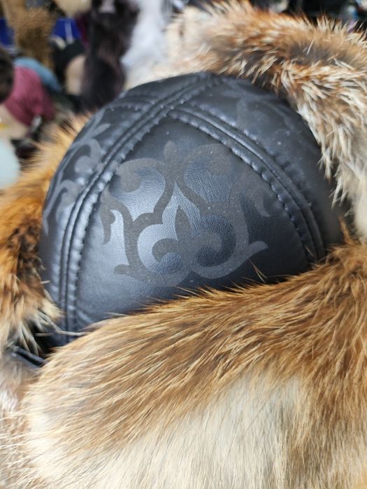 Тымак из меха лисы