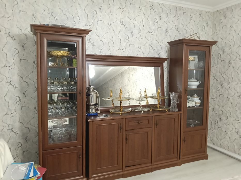 Комод для зала или для хола