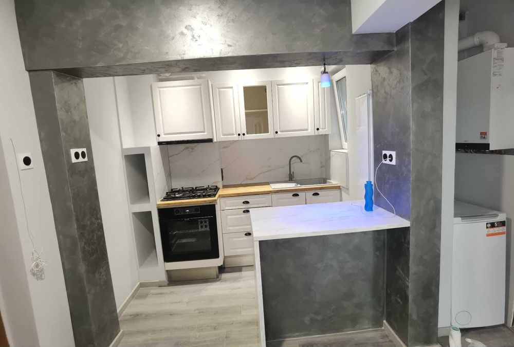 Apartament cu doua camere,PRET EURO 61600,separate renovat, modificat.