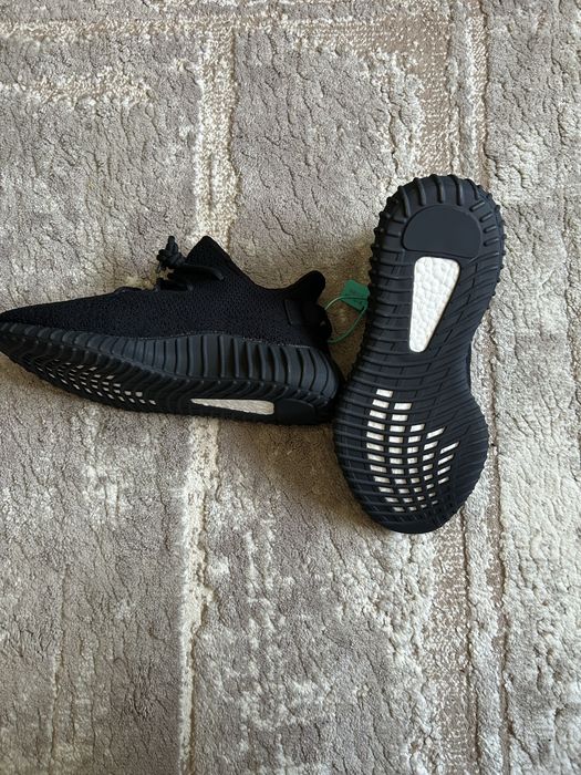 Adidasi yeezy 350 marimea 42