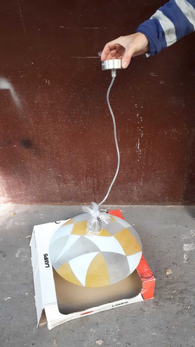 Lustra tip pendul, moderna, cu dulie E27, noua, nefolosita