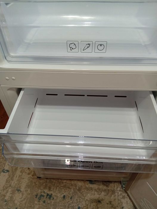 Холодильник Samsung