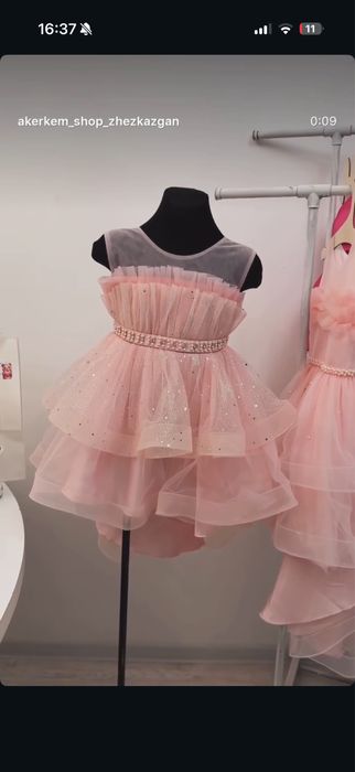 Продам детские платья