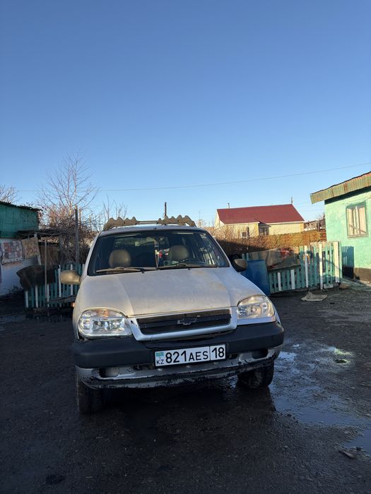 Шевроле нива 2006 года