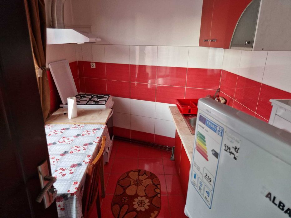 Vand sau inchiriez  garsoniera in Toplita