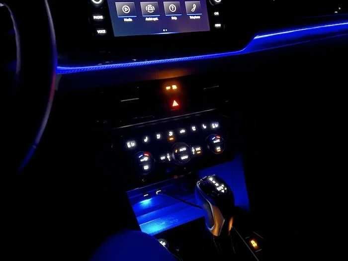 Kit lumini ambientale 18 in 1 acrilice bluetooth pentru Vw