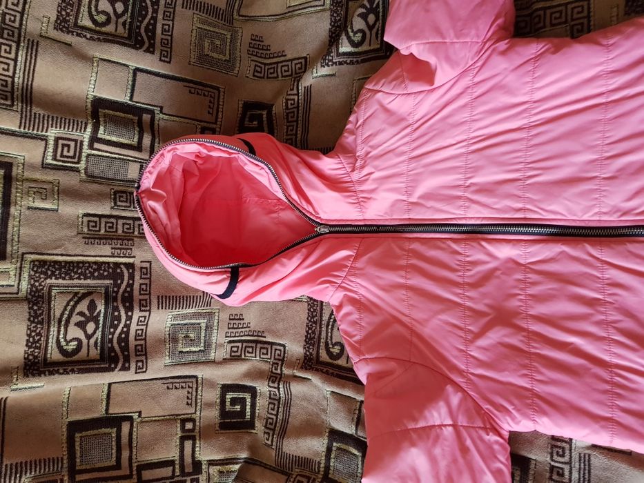 Куртка на девочку