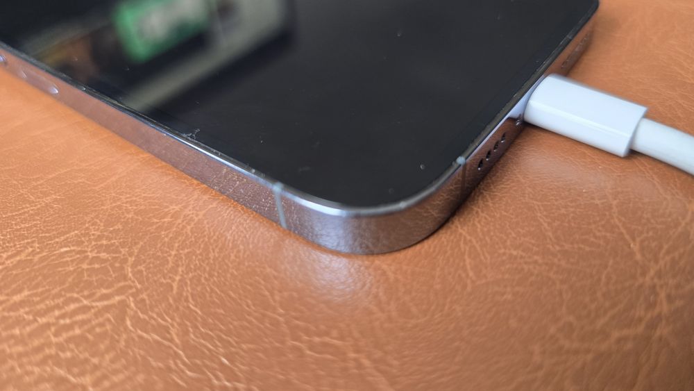 Продавам Iphone 13 pro max