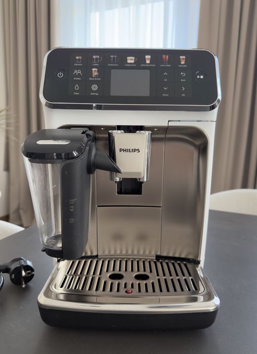 Кафеавтомат Philips Series 5400