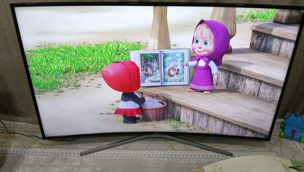 Продам огромный телевизоров Samsung smart