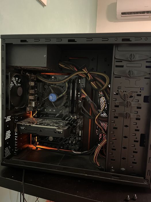 Компютър 1050 Ti / i3-8100 + Монитор