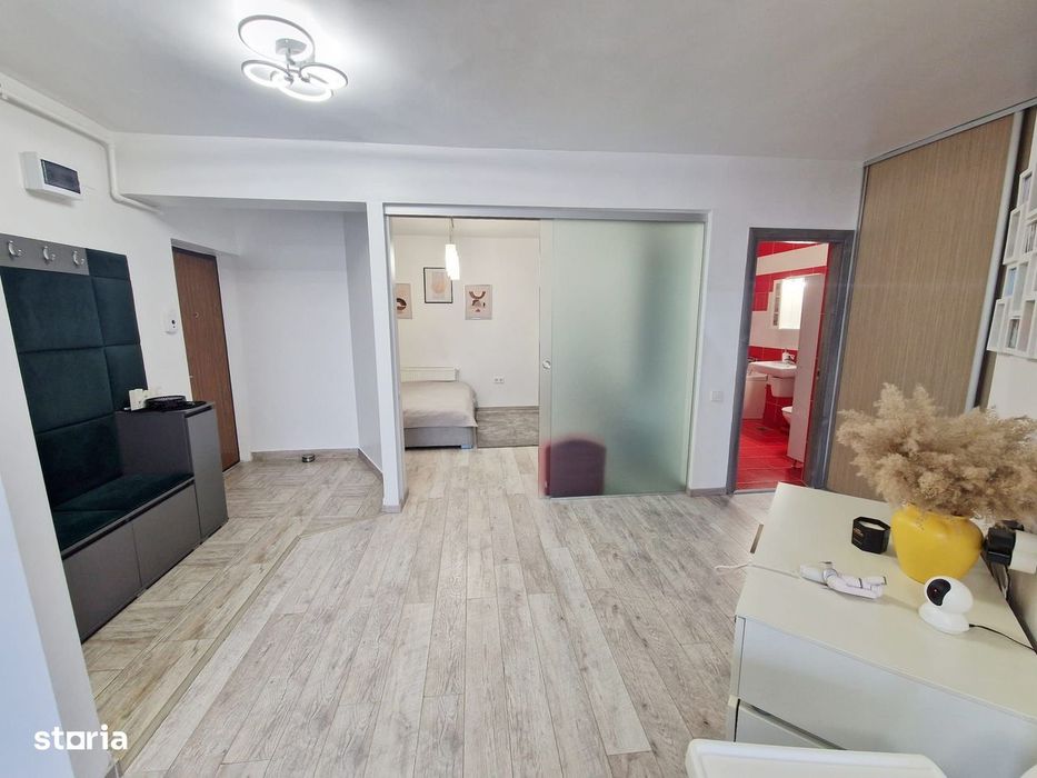 Apartament 3 camere, parcare, str Florilor Floresti Atelierul de Pizza