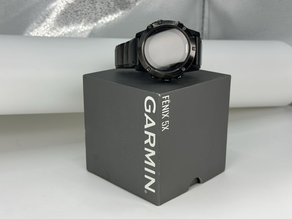 Смарт часы Garmin fenix 5