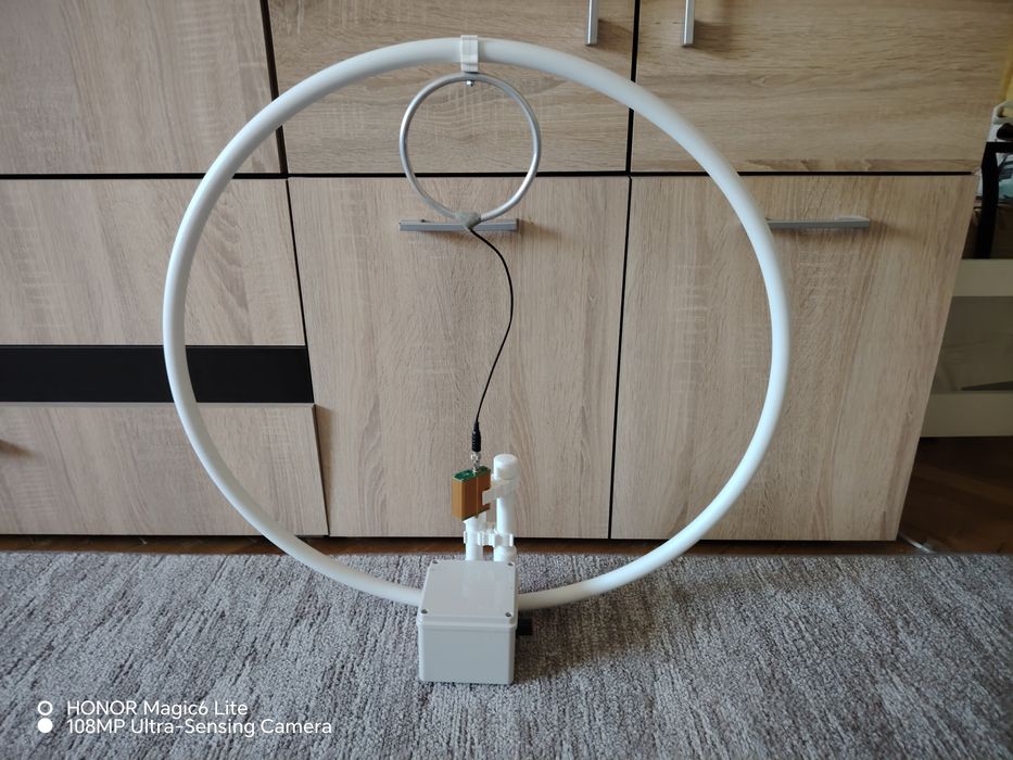 Antenă loop cu condensator  , nouă nefolosită (ocazie)
