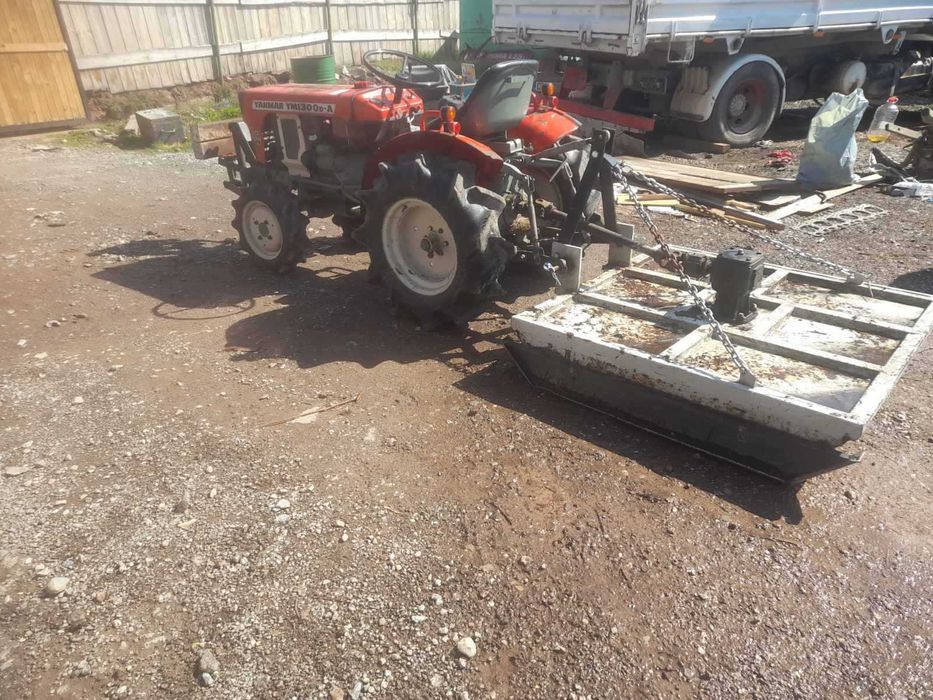 Продавам Трактор Янмар