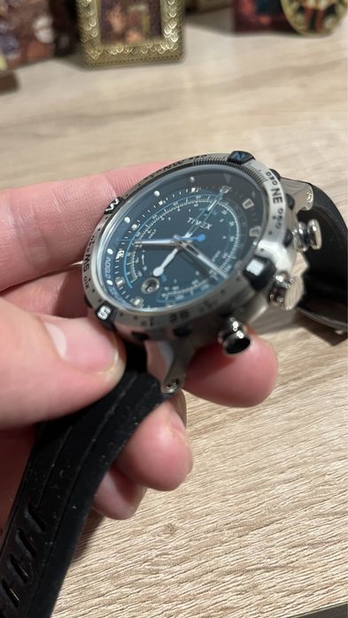 Vand ceas Timex functii de busola termometru maree 100m adancime
