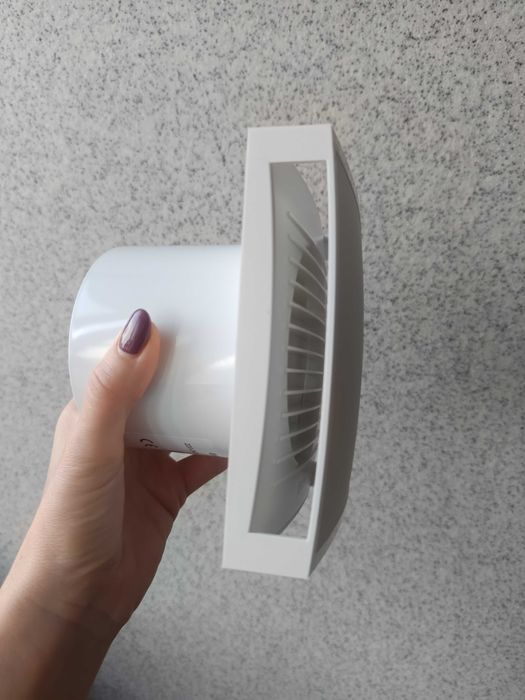 Вентилатор за баня Europlast фи100мм