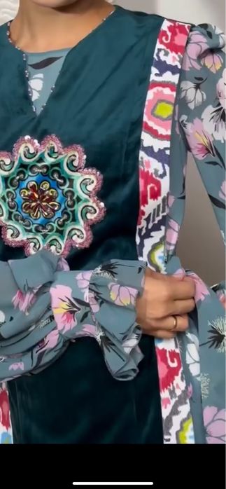 Платье от otandyk san uii