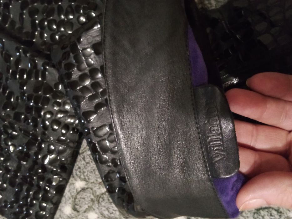 Продам зимние теплые сапожки на девочку