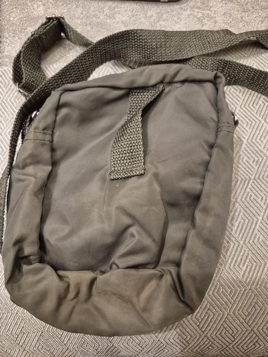 Сумка маленькая.