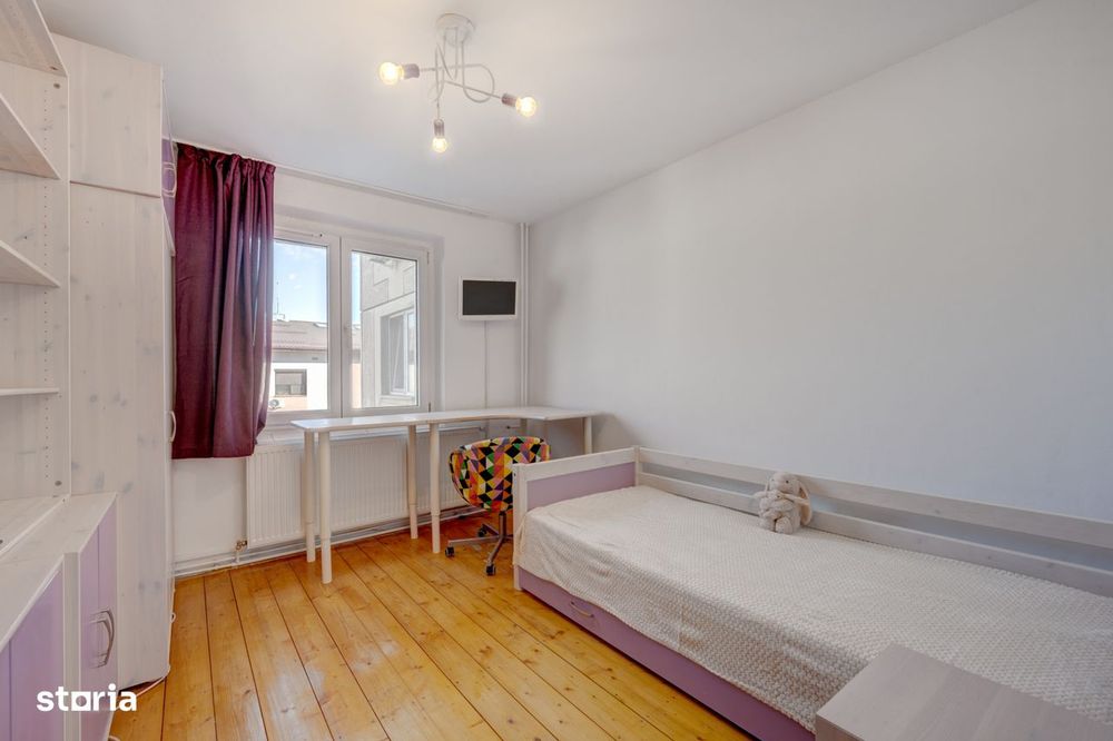 Apartament 4 camere cu centrala proprie, Dristor