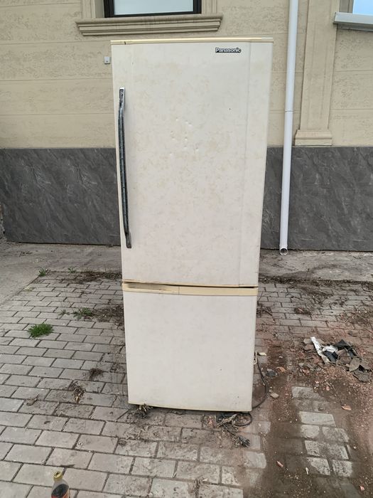 Холодильник б у рабочий срочно