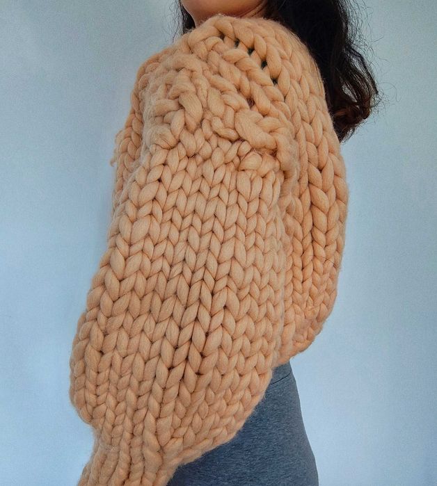 Ръчно плетено яке от мериносова вълна