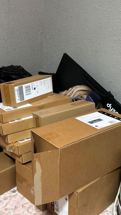 Продаю Dyson Airwrap + Dyson Corrale