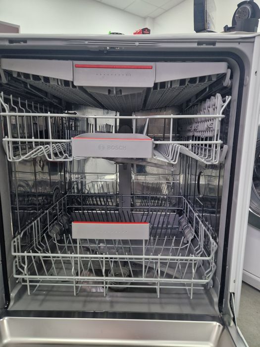 Съдомиялна за полу вграждане BOSCH Serie/4