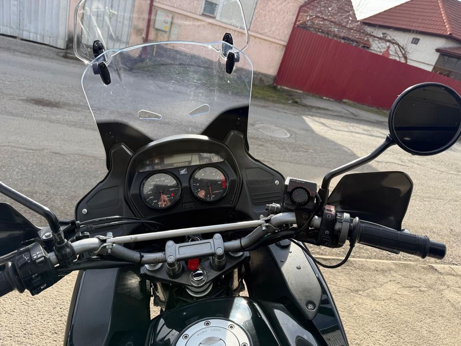 Vând Honda Varadero Abs