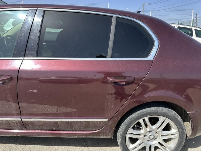 Portiera usa stanga spate Skoda Superb 2 (2008-2013)