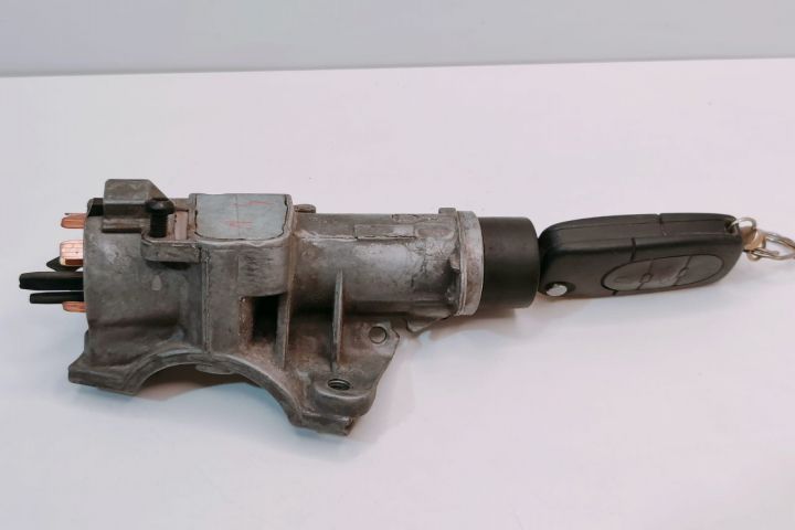 Contact Pornire  cu Cheie 4B0905851C Volkswagen VW Passat B5.5 (facel