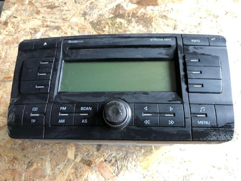 CD Player auto Skoda Octavia 2 1Z0035161C