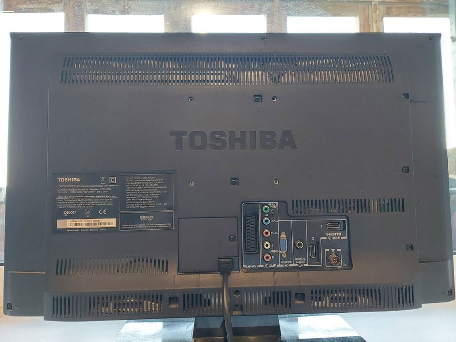 Телевизор Toshiba 23 диагональ