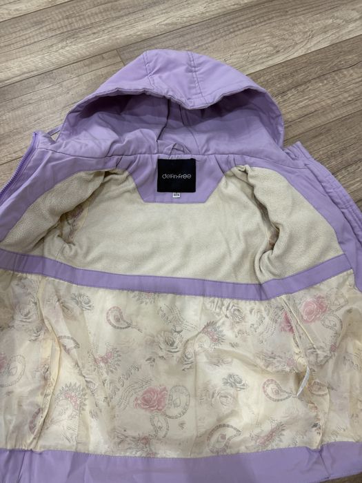 Продам детскую куртку