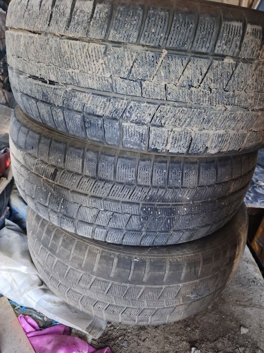 Покрышка зимняя 3шт
