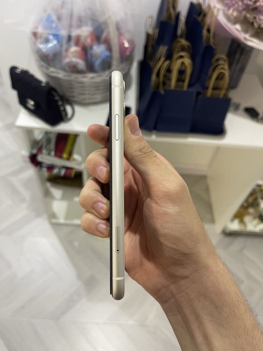 Iphone 11 64gb 66% ochilmagan