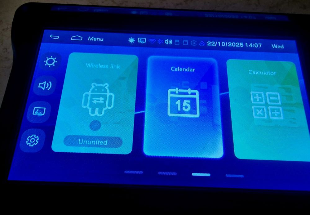 7-инчов Carplay Android Auto мултимедиен плейър със сензорен екран, FM