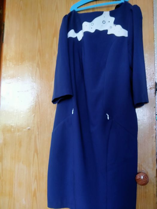 Нарядные женские платья