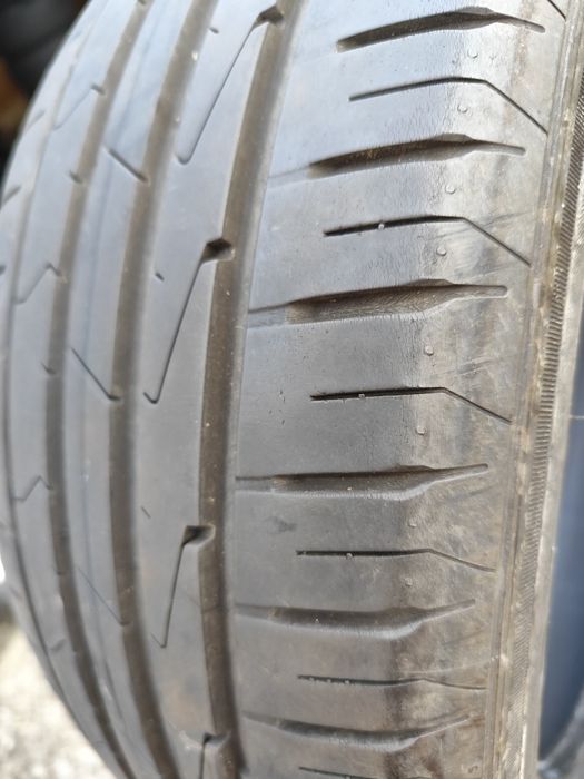 Anvelope Hankook 215 50 18 și 235 55 18 de vara
