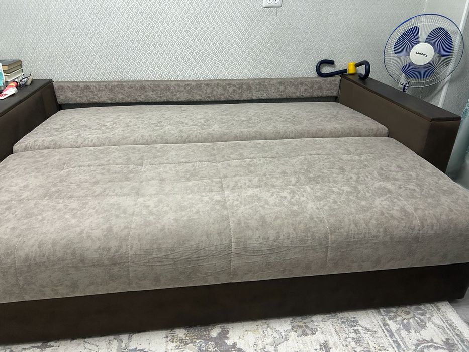 Продам комплект диванов