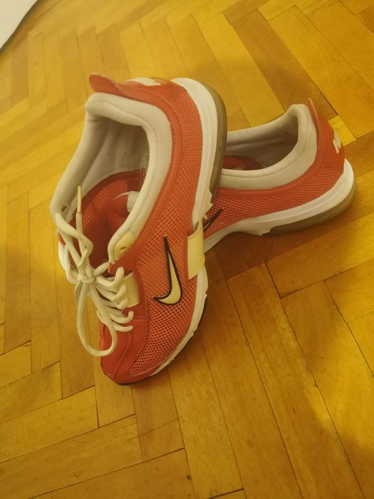 Vind  lot adidasi