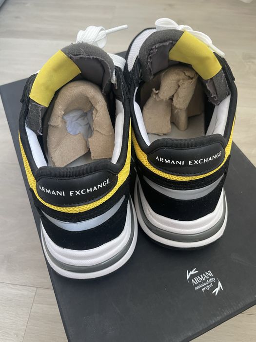 Adidasi armani exchange 42