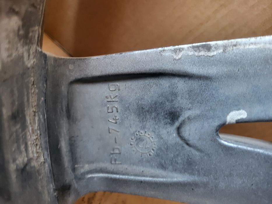 Продам диски стояли на Митсубиси