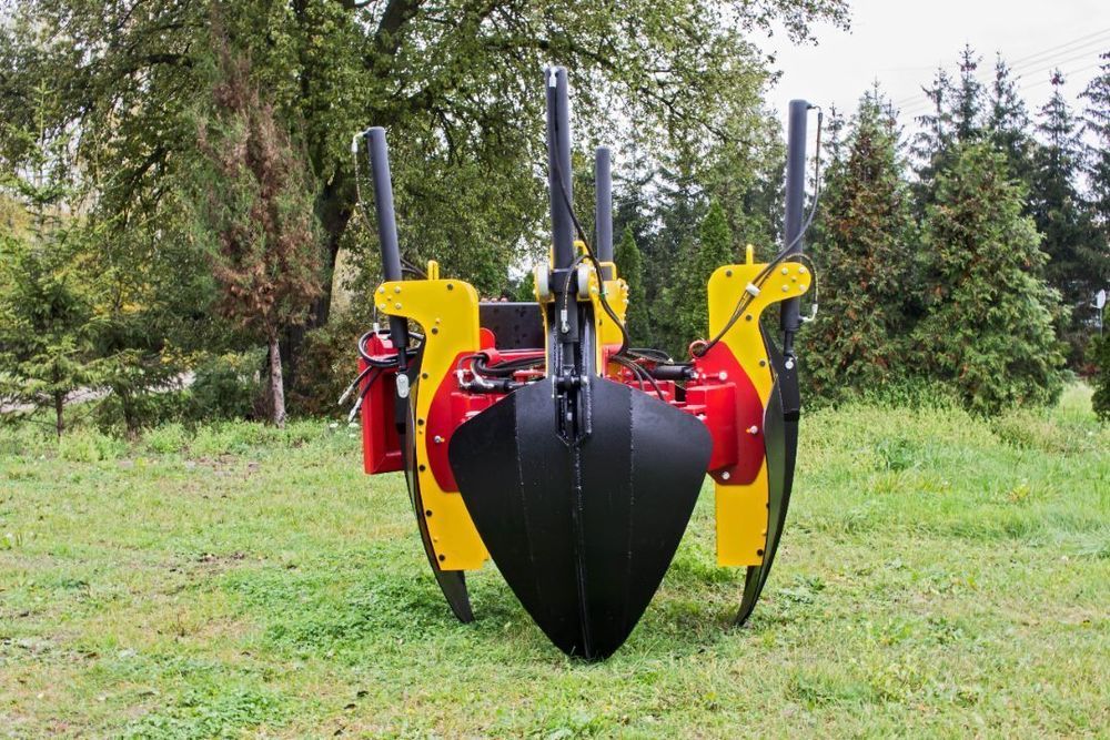 Mașină de tranplantat copaci