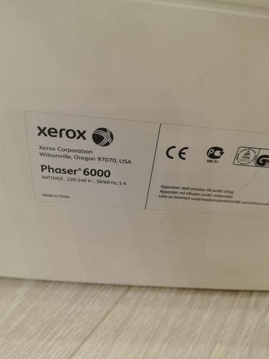 Принтер Xerox phaser 6000